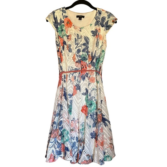 R & K Originals White Floral Laser‎ Cut Fit and Flare Mini Dress - Picture 1 of 9